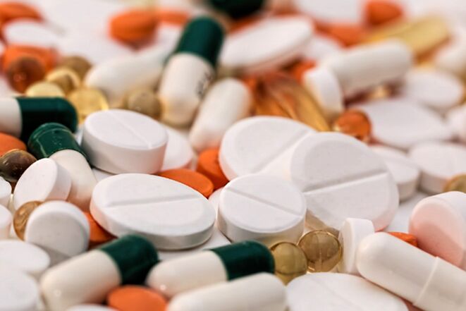 Medicamentos para el tratamiento de la cistitis antibióticos, probióticos, antiespasmódicos, medicamentos a base de hierbas.